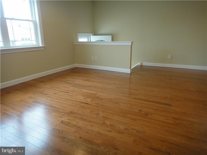 3528 Kyle Road Philadelphia, PA 19154 - Photo 4 of 21 Gallery Image 4