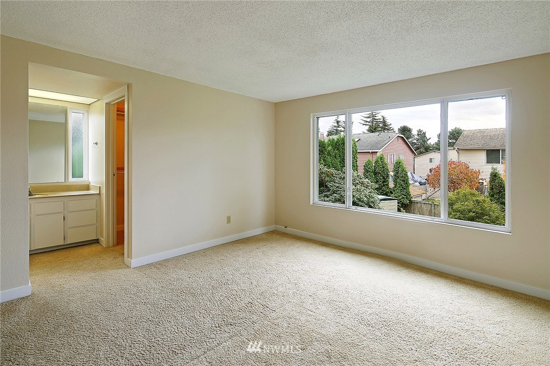 16207 Southeast 178th Place Renton, WA 98058 - Photo 11 of 22 Gallery Image 11