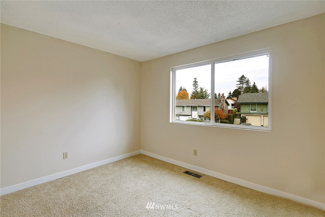 16207 Southeast 178th Place Renton, WA 98058 - Photo 13 of 22 Gallery Image 13