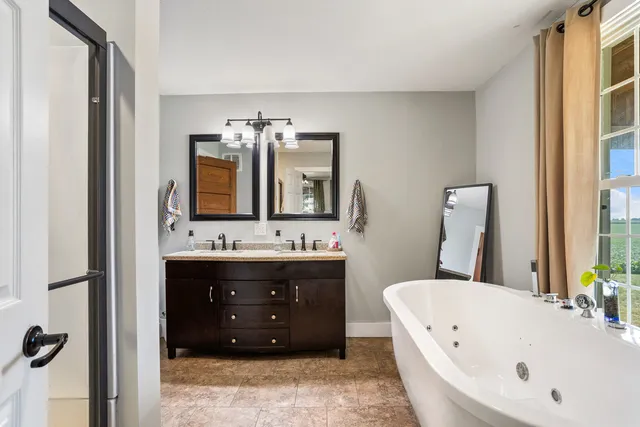 $525,000 | 164 County Road 3100 North, Foosland, IL 61845