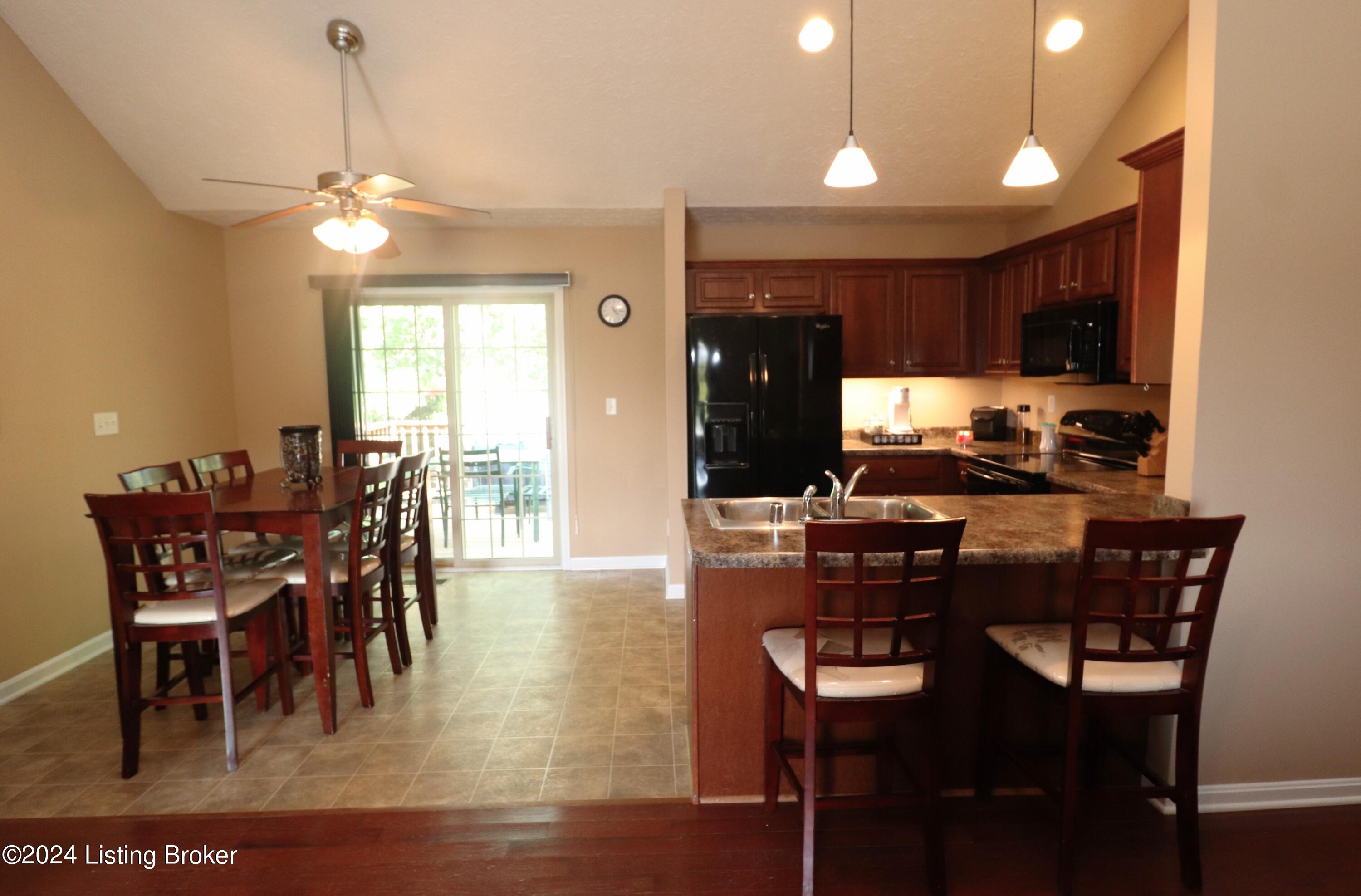 7320 Quindero Run Road Louisville, KY 40228 - Photo 8 of 21 Kit Din 1