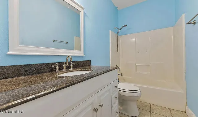 $420,000 | 233 Henley Place, Bay St. Louis, MS 39520