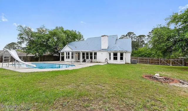 $420,000 | 233 Henley Place, Bay St. Louis, MS 39520