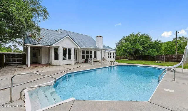 $420,000 | 233 Henley Place, Bay St. Louis, MS 39520