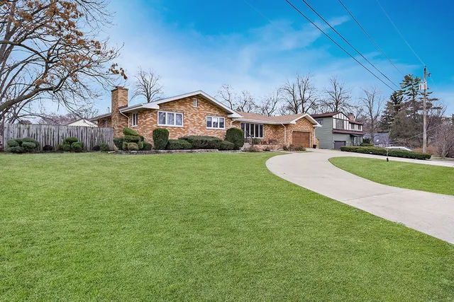 $550,000 | 12401 68th Court, Palos Heights, IL 60463