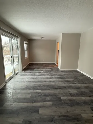 $319,000 | 2490 Ridge Avenue, Aurora, IL 60504