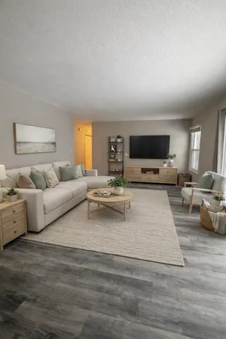 $319,000 | 2490 Ridge Avenue, Aurora, IL 60504