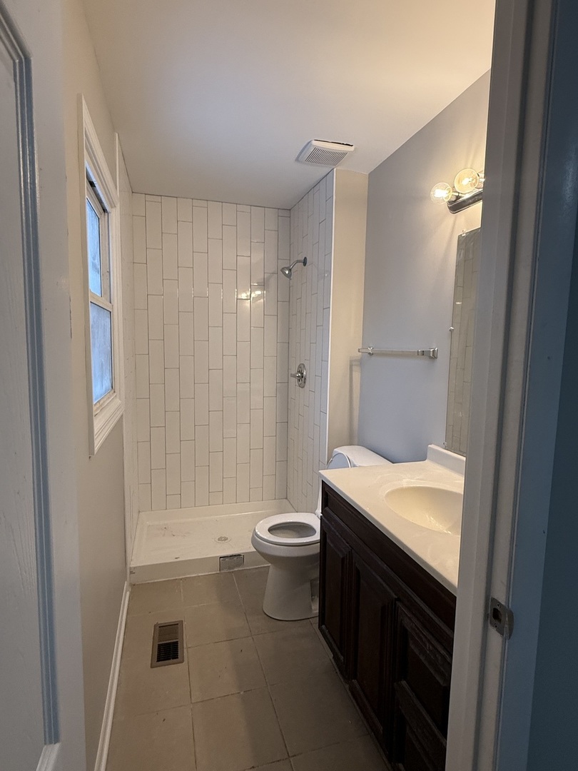 2490 Ridge Avenue Aurora, IL 60504 - Photo 13 of 20