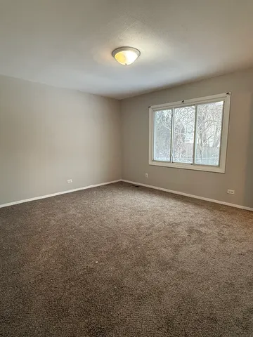 $319,000 | 2490 Ridge Avenue, Aurora, IL 60504