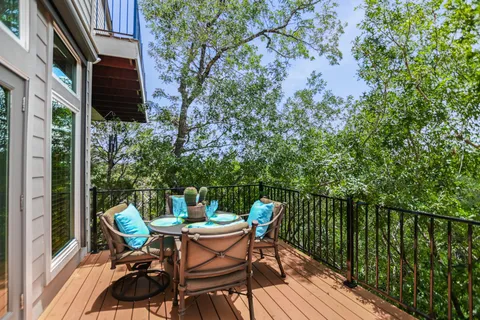 $1,095,000 | 5904 Spartan Cove, Austin, TX 78759