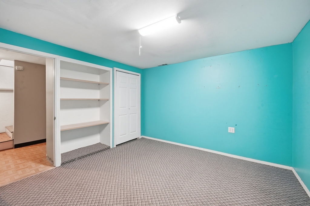 43 Morningside Park Springfield, MA 01108 - Photo 29 of 35