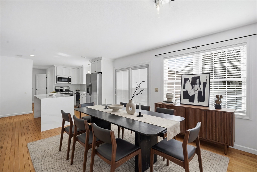 43 Morningside Park Springfield, MA 01108 - Photo 9 of 35