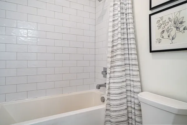 $3,995 | 117 B Elmhurst Avenue, Nashville, TN 37207