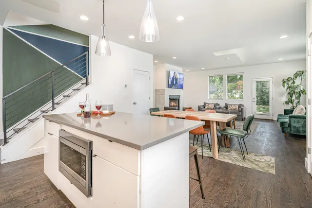 $3,995 | 117 B Elmhurst Avenue, Nashville, TN 37207