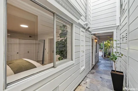 $799,000 | 729 Douglass Street, Unit B, San Francisco, CA 94114