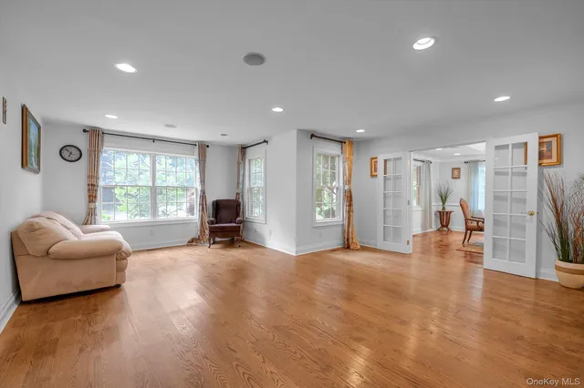 $10,000 | 87 Arleigh Road, Great Neck, NY 11021