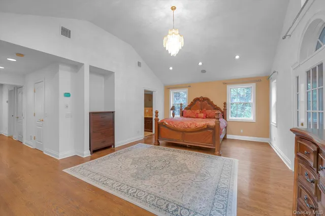 $10,000 | 87 Arleigh Road, Great Neck, NY 11021