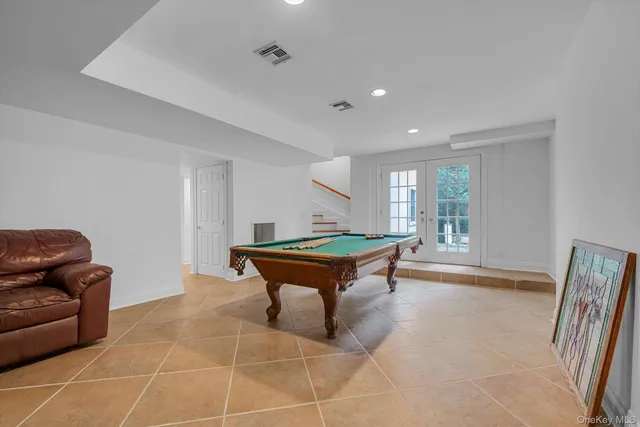 $10,000 | 87 Arleigh Road, Great Neck, NY 11021