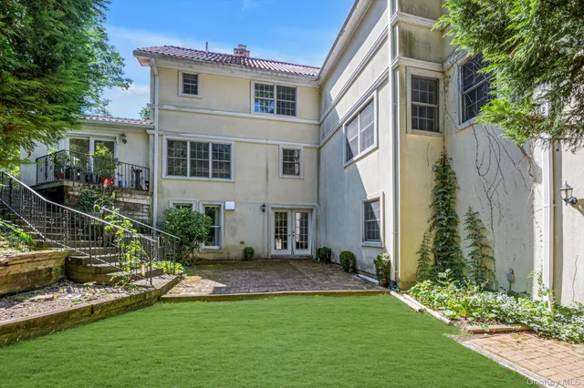 $10,000 | 87 Arleigh Road, Great Neck, NY 11021