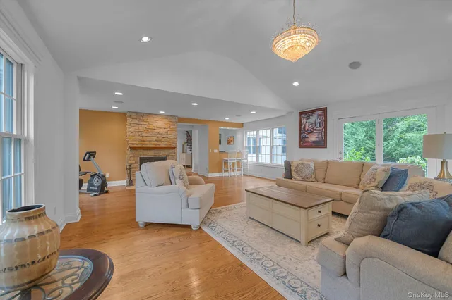 $10,000 | 87 Arleigh Road, Great Neck, NY 11021