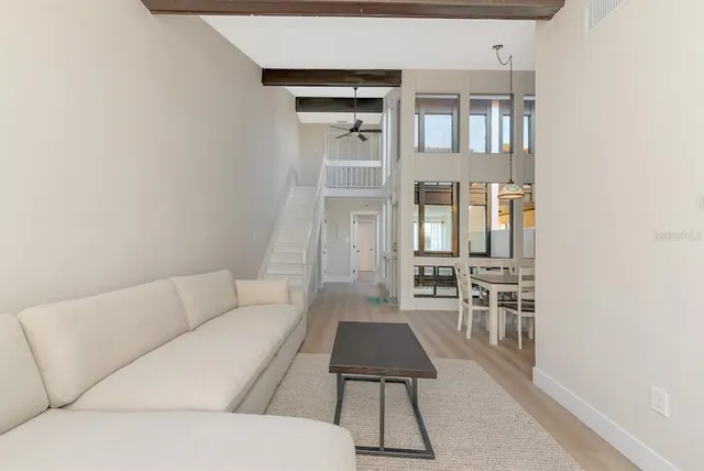 $575,000 | 800 South Boulevard Of The Presidents, Unit 16, Sarasota, FL 34236