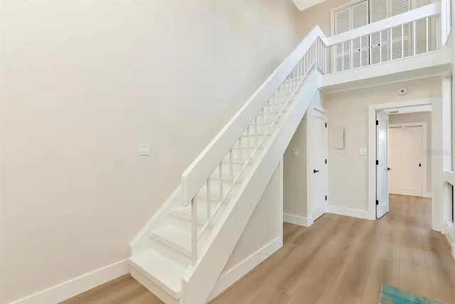 $575,000 | 800 South Boulevard Of The Presidents, Unit 16, Sarasota, FL 34236