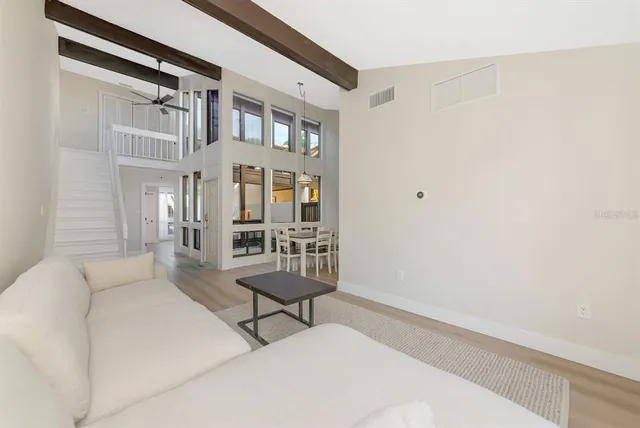 $575,000 | 800 South Boulevard Of The Presidents, Unit 16, Sarasota, FL 34236