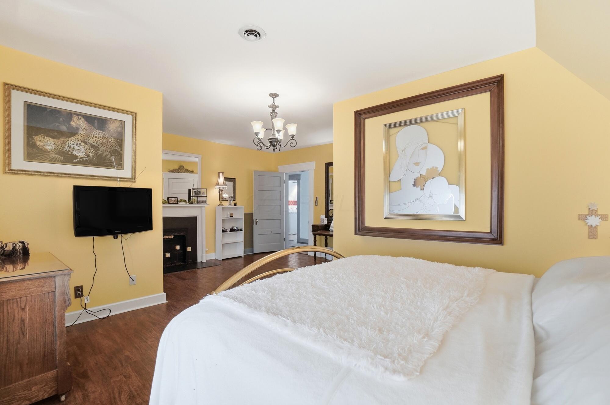 875 East Broad Street Columbus, OH 43205 - Photo 125 of 170 6th Bedroom