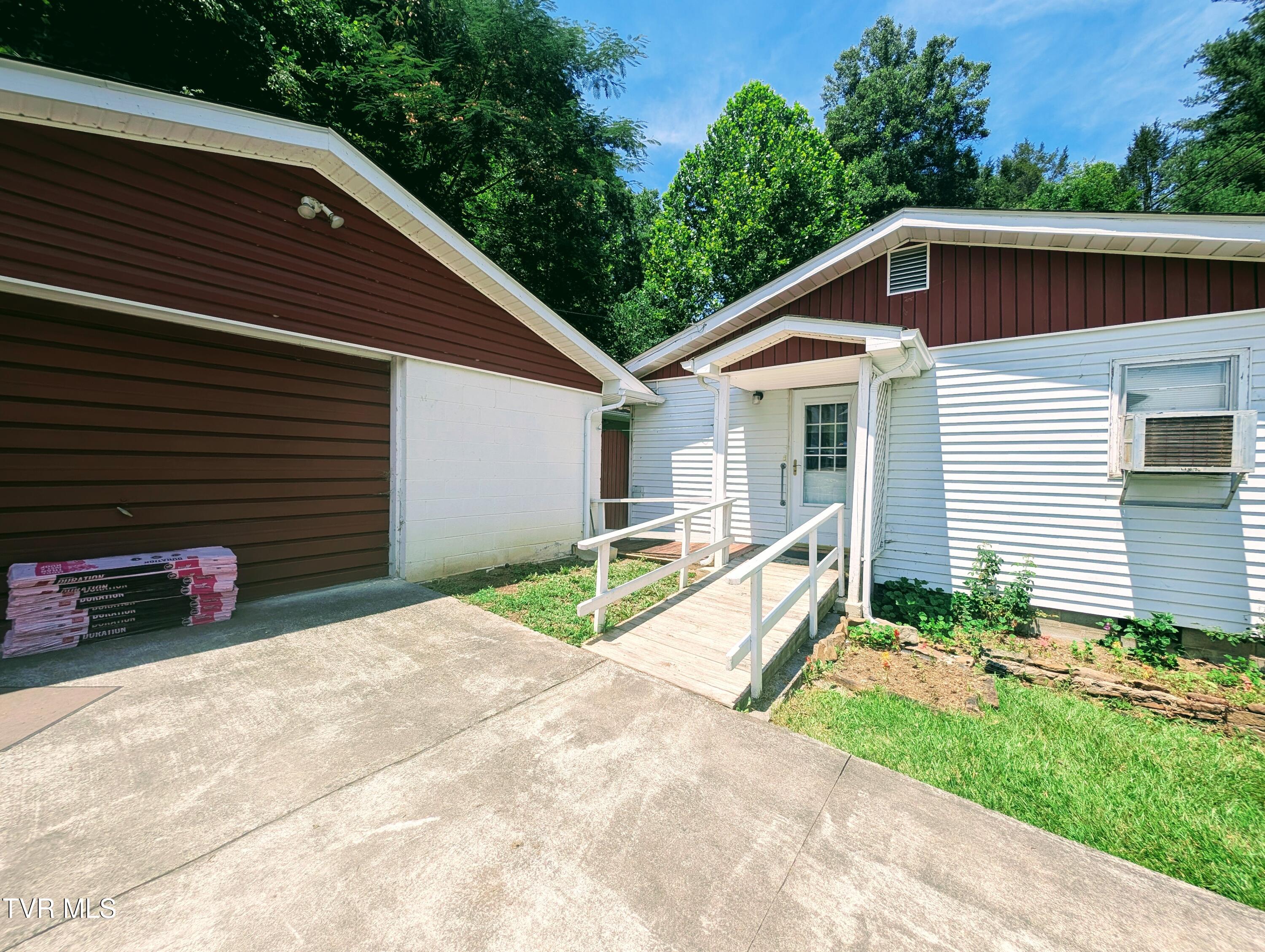10632 Sandlick Road Bee, VA 24217 - Photo 5 of 30 1000014187