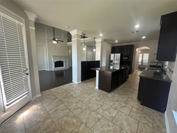 $2,900 | 13102 Spear Trail Court, Rosharon, TX 77583