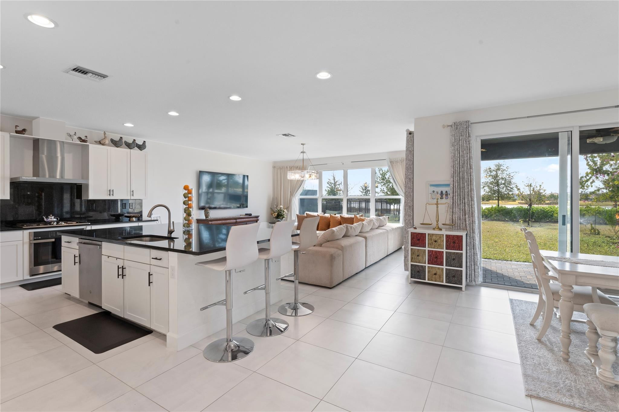 19552 Broad Shore Walk Loxahatchee, FL 33470 - Photo 6 of 59 Photo 4