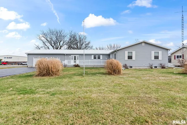 $225,000 | 1536 North Springfield Street, Virden, IL 62690