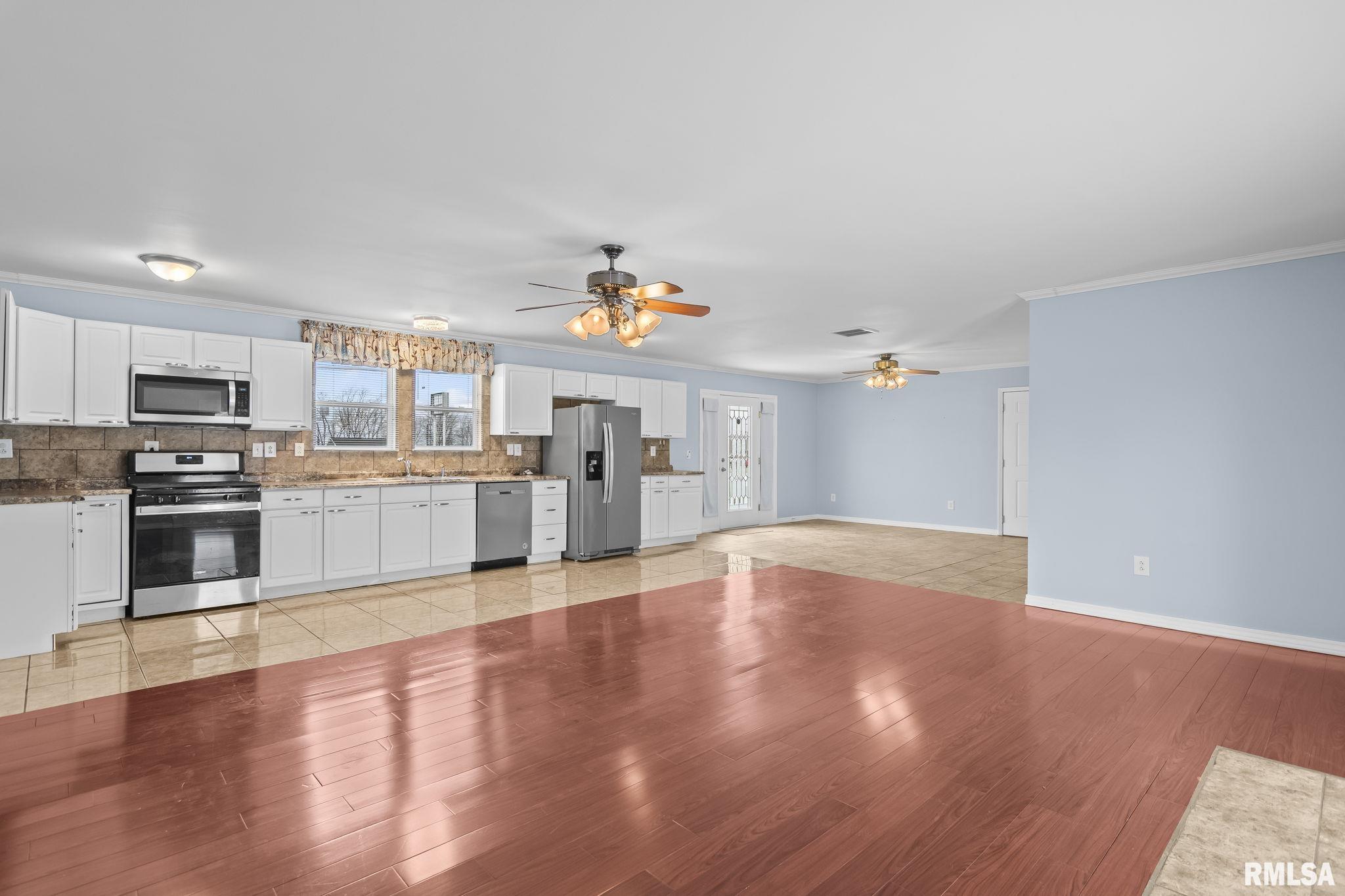 1536 North Springfield Street Virden, IL 62690 - Photo 13 of 42