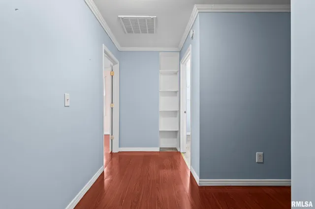 $219,000 | 1536 North Springfield Street, Virden, IL 62690