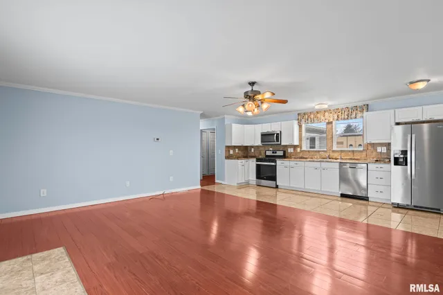 $219,000 | 1536 North Springfield Street, Virden, IL 62690