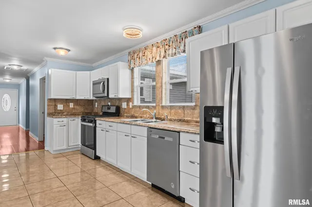 $219,000 | 1536 North Springfield Street, Virden, IL 62690