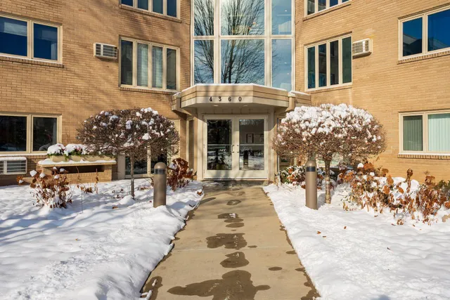 $135,000 | 4360 Brookside Court, Unit 310, Edina, MN 55436