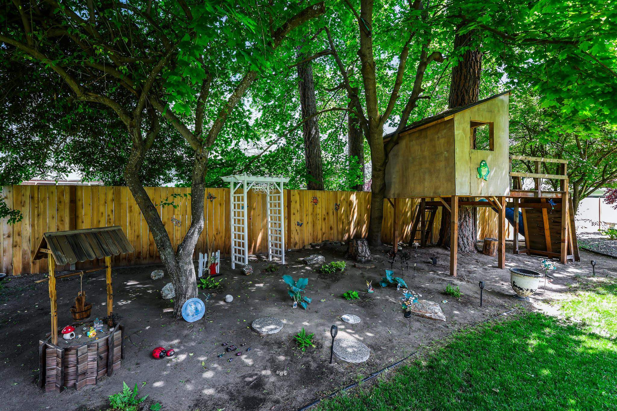 10602 North Hooper Road Spokane, WA 99218 - Photo 45 of 50