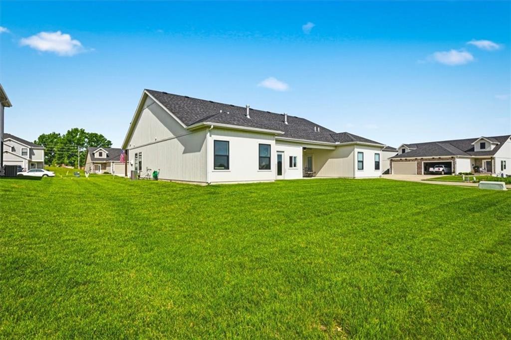 703 Ridge Drive Smithville, MO 64089 - Photo 33 of 37