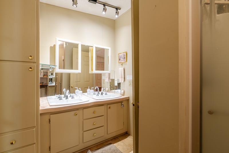 25 Felton Road Weston, VT 05161 - Photo 8 of 28