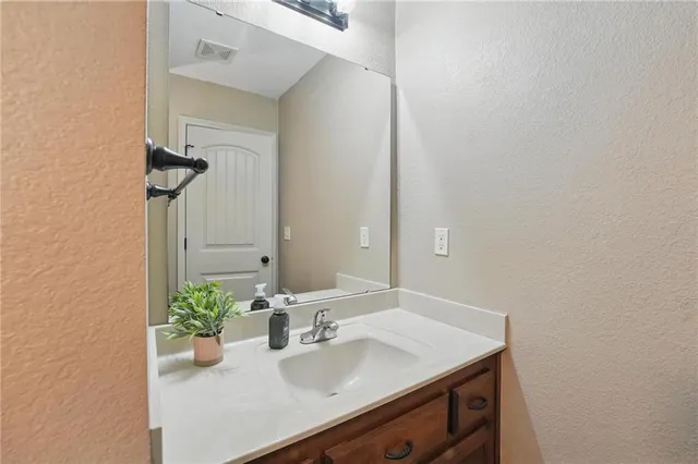 $249,999 | 6833 Northeast 116th Terrace, Kansas City, MO 64156