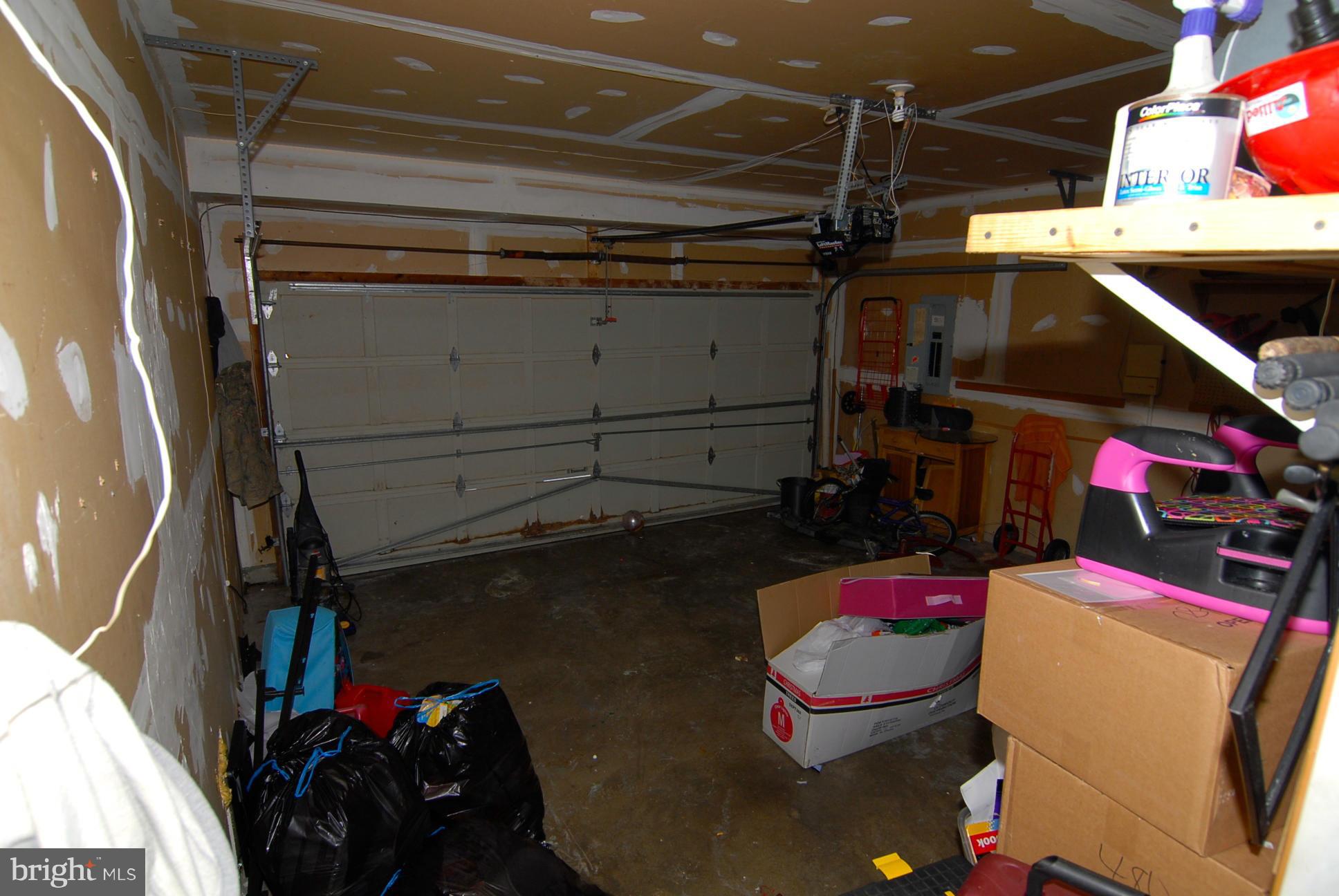 9319 Hobart Street Springdale, MD 20721 - Photo 11 of 21 garage