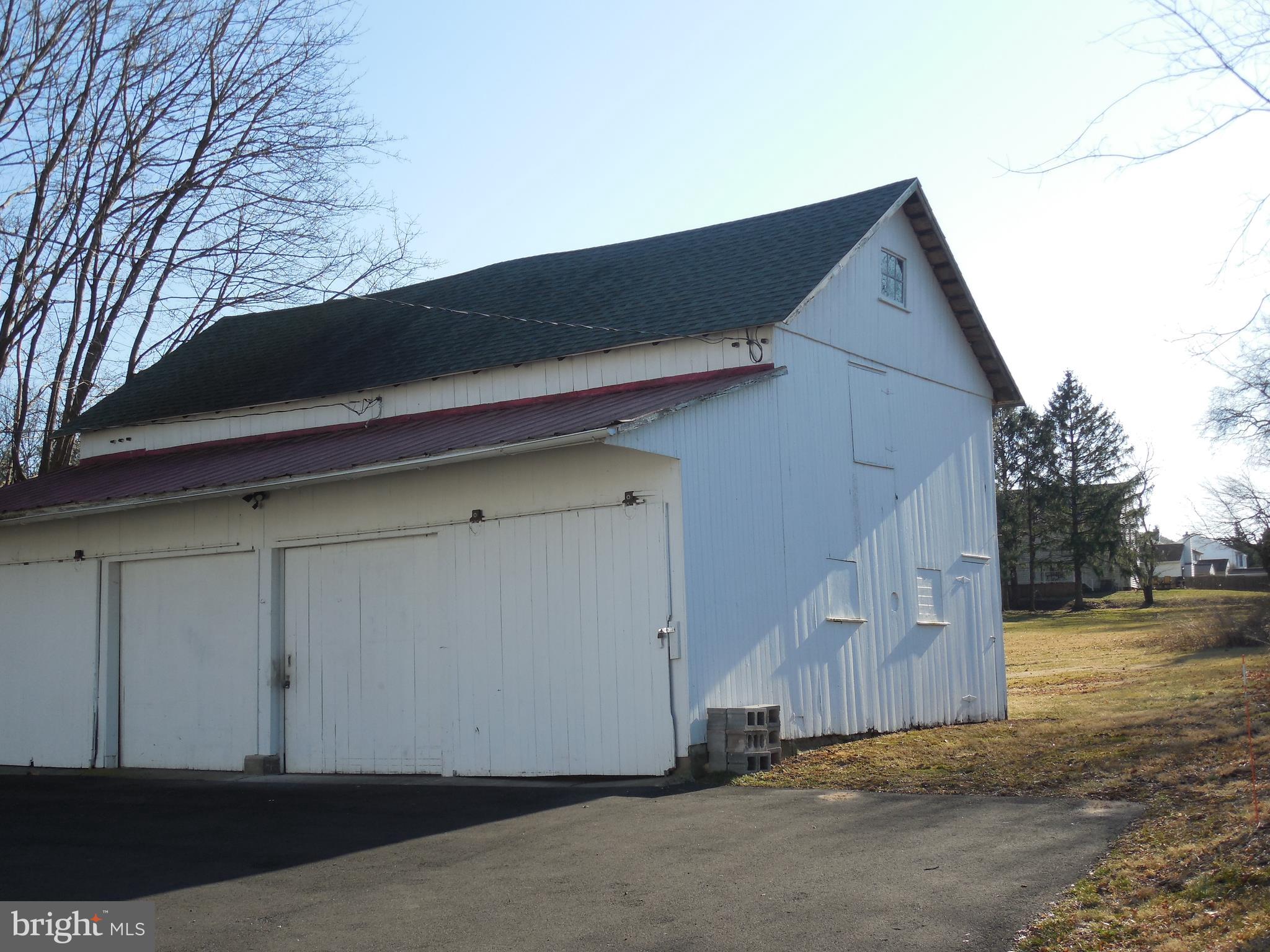 2152 Spinnerstown Road Quakertown, PA 18951 - Photo 3 of 26 2 Car Garage with storage loft