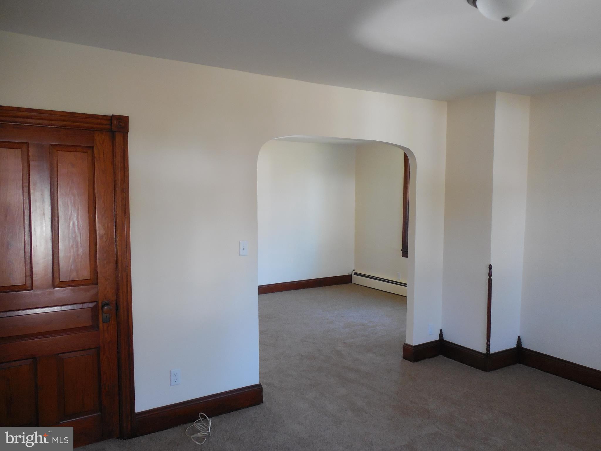 2152 Spinnerstown Road Quakertown, PA 18951 - Photo 5 of 26 Living Room