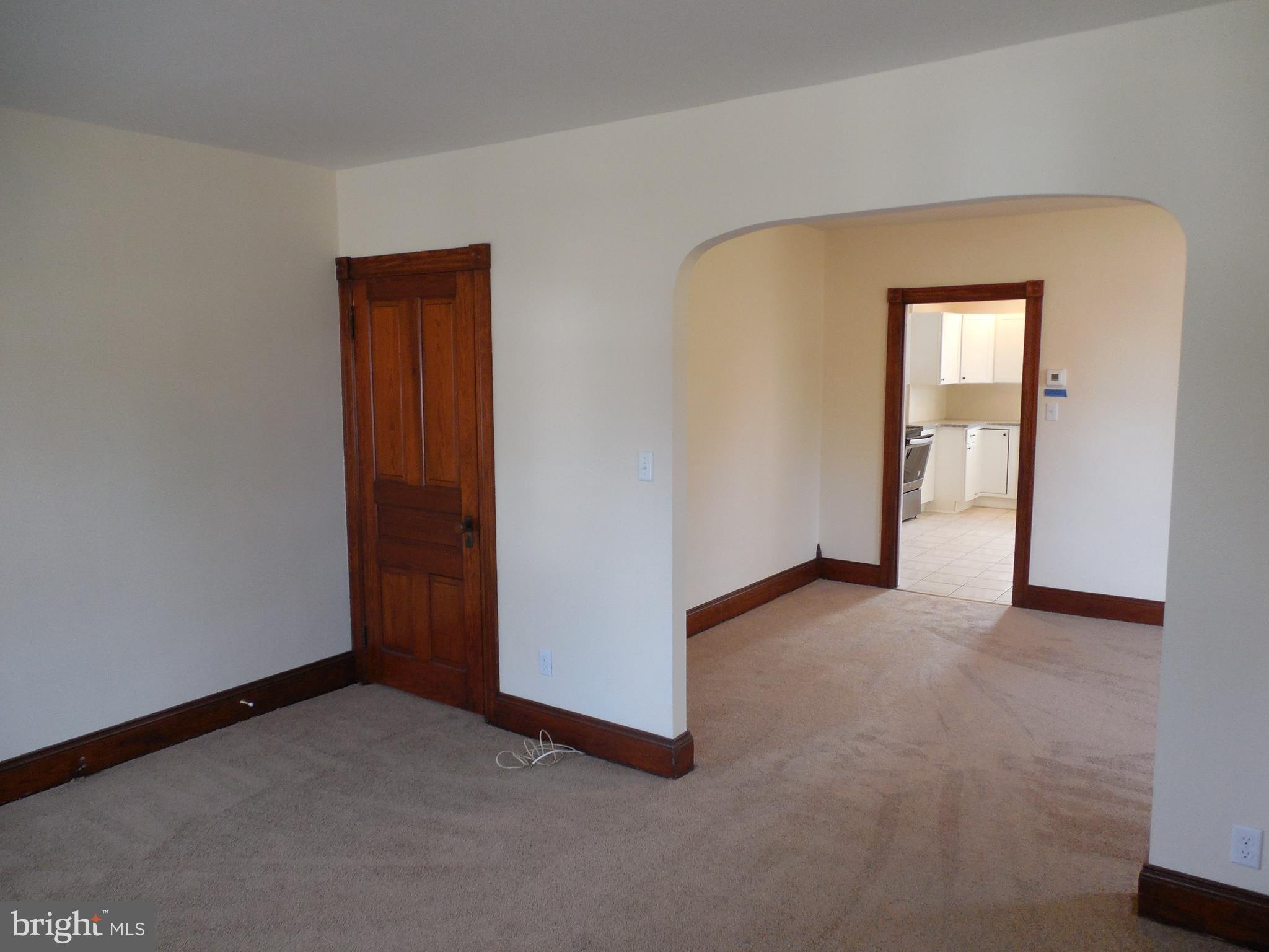 2152 Spinnerstown Road Quakertown, PA 18951 - Photo 7 of 26 Living Room