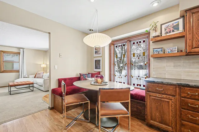 $389,900 | 700 Oakhurst Avenue Northwest, Grand Rapids, MI 49504