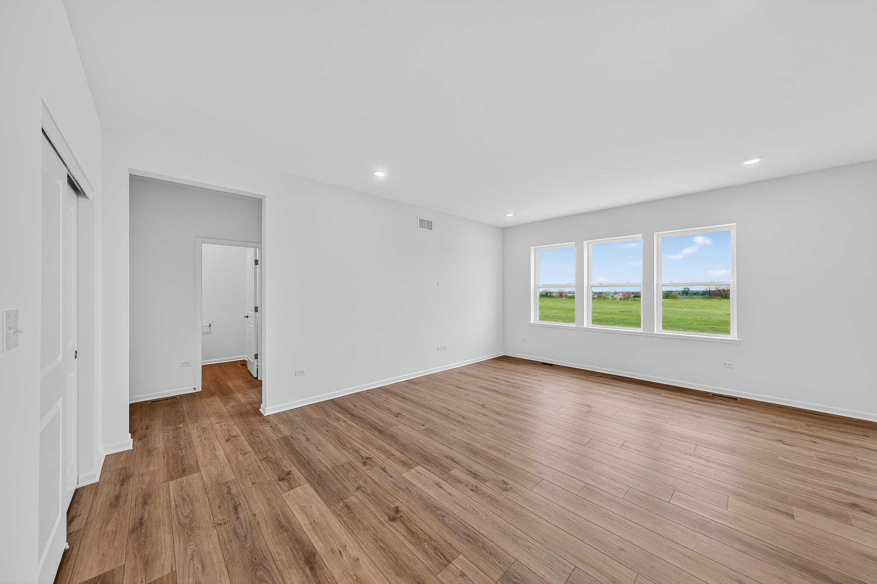 8587 Norwell Street Lowell, IN 46356 - Photo 11 of 18 3000x1999