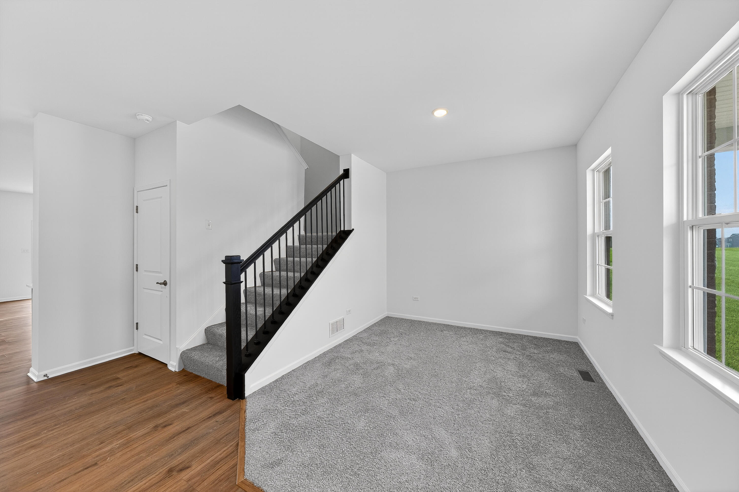 8587 Norwell Street Lowell, IN 46356 - Photo 5 of 18 3000x1999