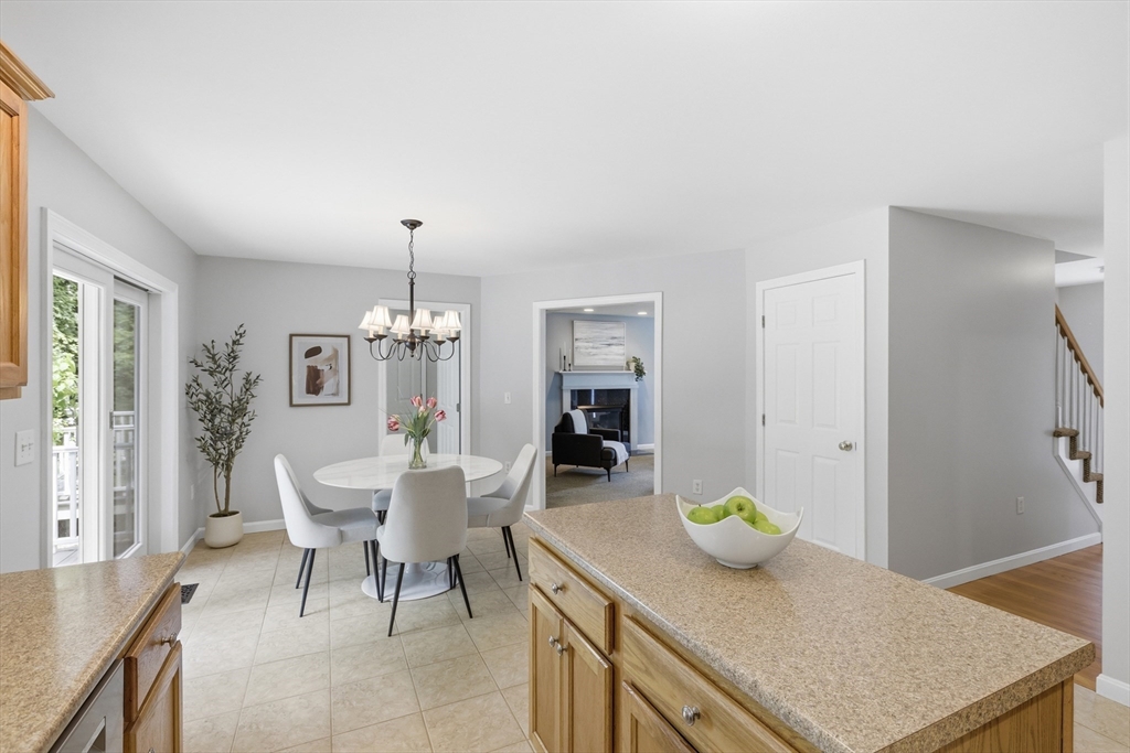 139 Autumn Road Dracut, MA 01826 - Photo 19 of 38