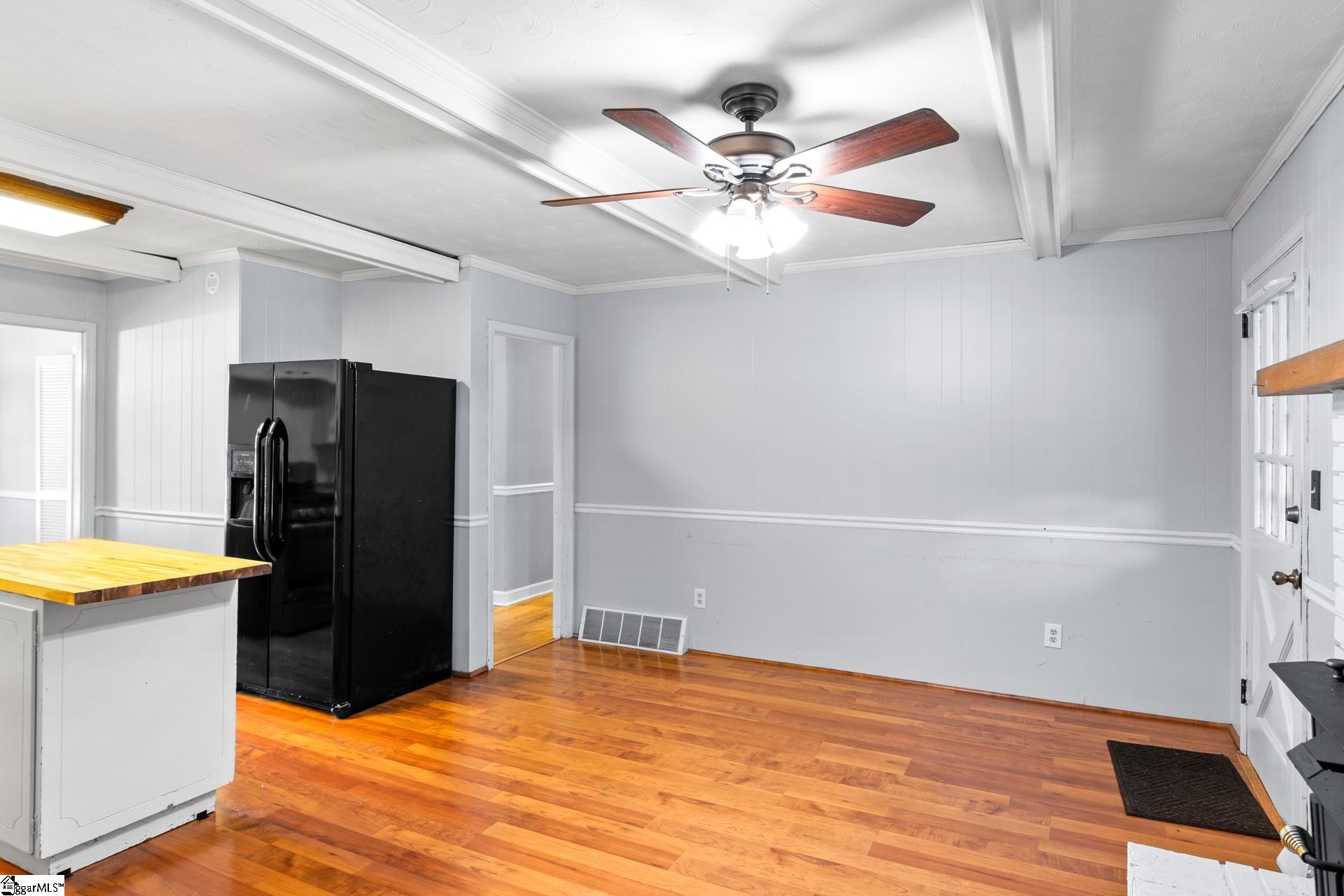 100 Sumter Street Clinton, SC 29325 - Photo 14 of 44